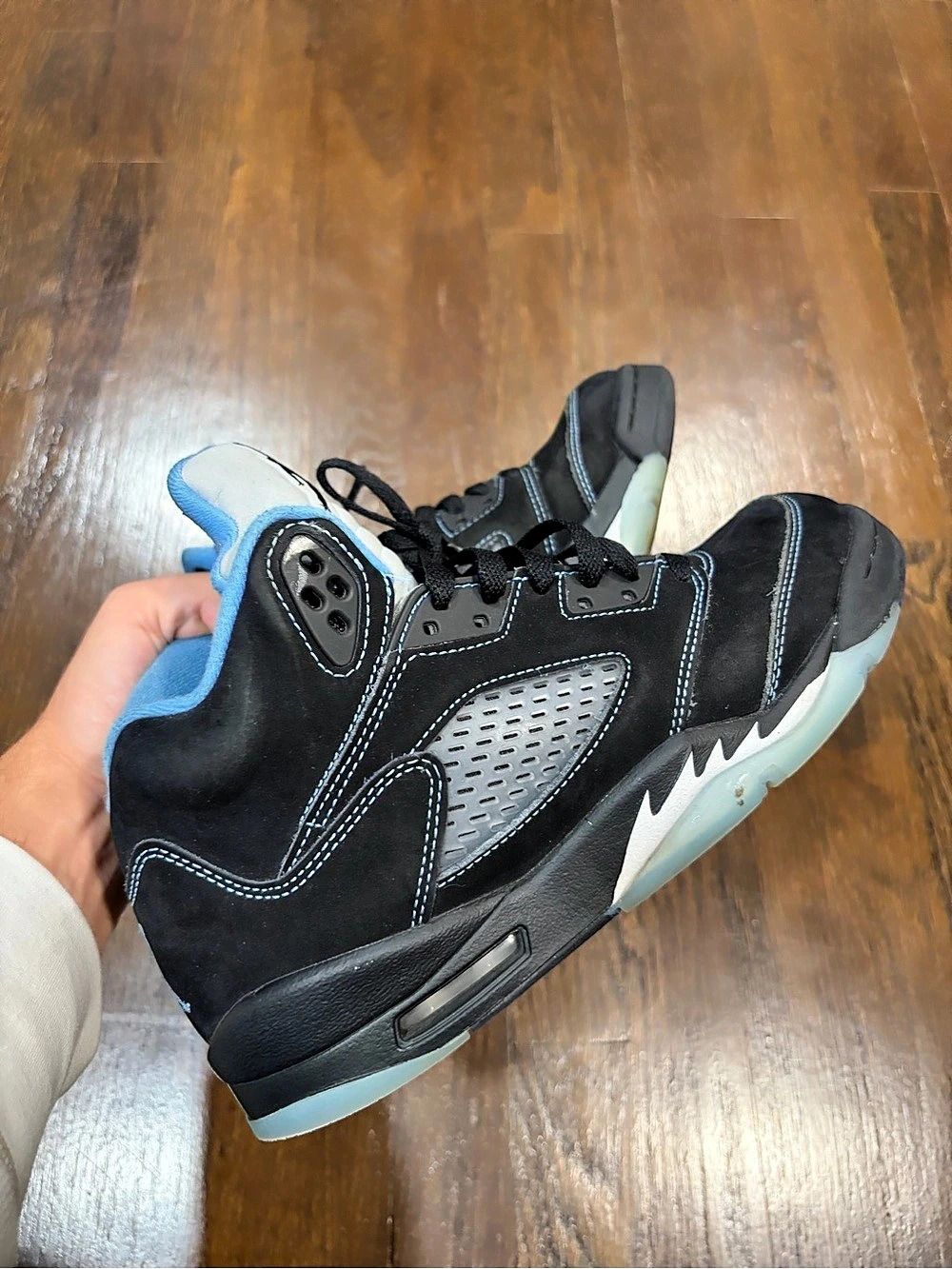 Jordan 5 Retro black blue trainers women’s 8
